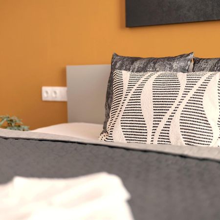 Exclusive Central 3Bedrm Stylish Residence By Prestige Homes Budapeşte Dış mekan fotoğraf
