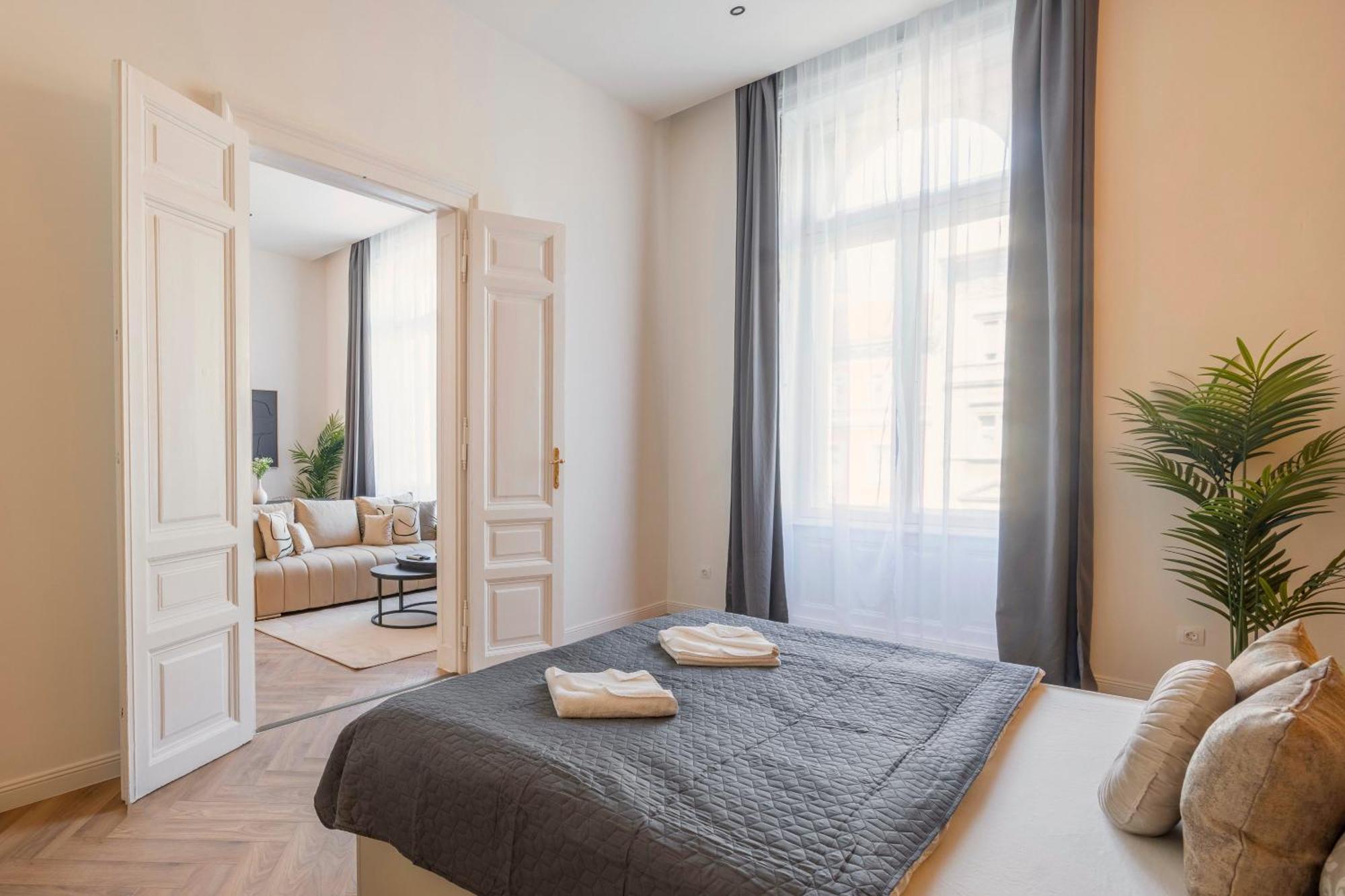 Exclusive Central 3Bedrm Stylish Residence By Prestige Homes Budapeşte Dış mekan fotoğraf