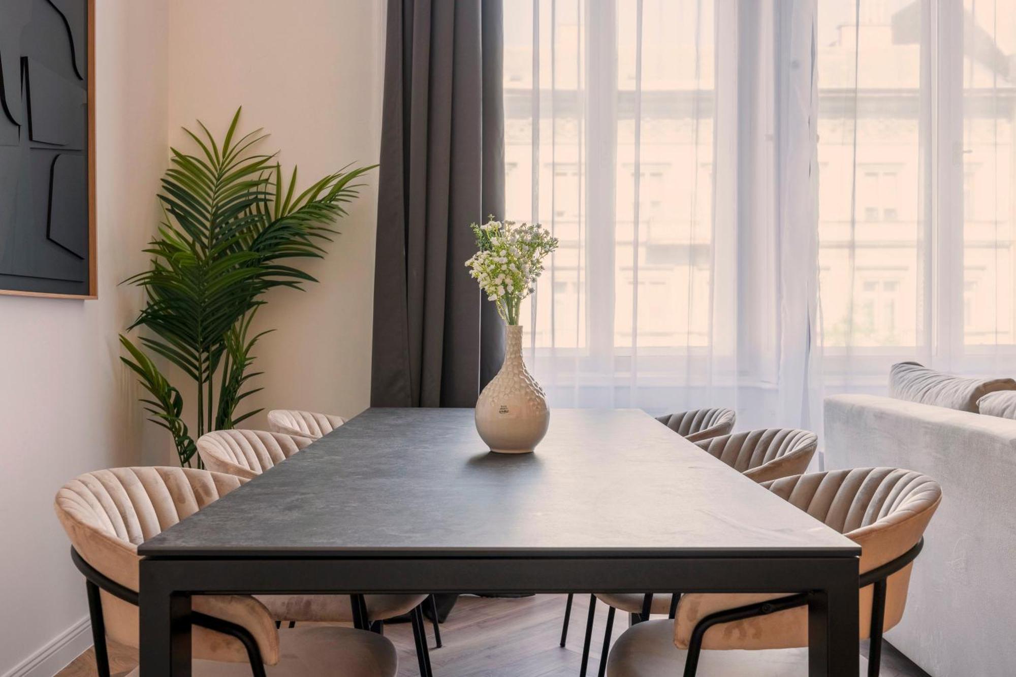 Exclusive Central 3Bedrm Stylish Residence By Prestige Homes Budapeşte Dış mekan fotoğraf